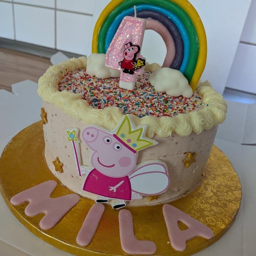 Peppa Pig Cake